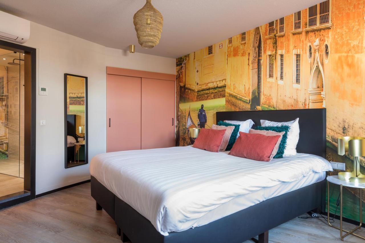 Hotel De Valk ファルケンスワールト エクステリア 写真