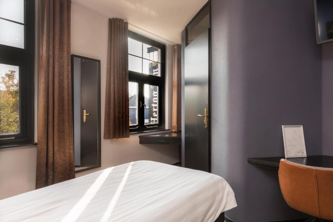 Hotel De Valk ファルケンスワールト エクステリア 写真